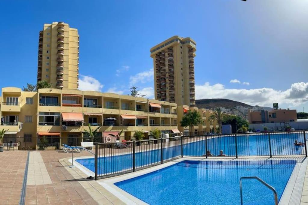 Апартаменты Las Vistas Beach Los Cristianos 2 Swimming Pools Экстерьер фото