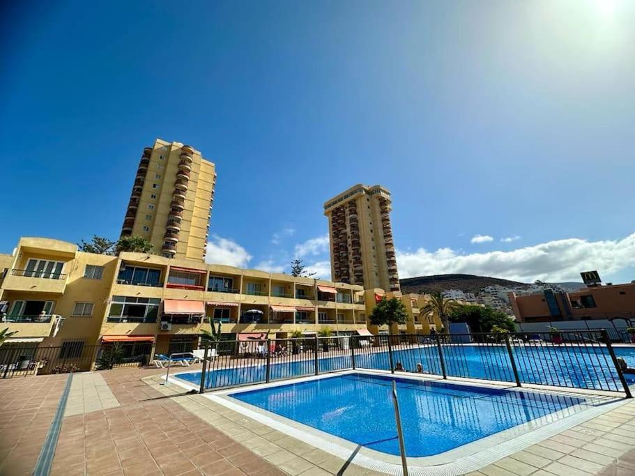 Апартаменты Las Vistas Beach Los Cristianos 2 Swimming Pools Экстерьер фото