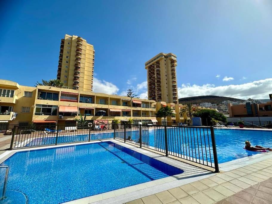 Апартаменты Las Vistas Beach Los Cristianos 2 Swimming Pools Экстерьер фото